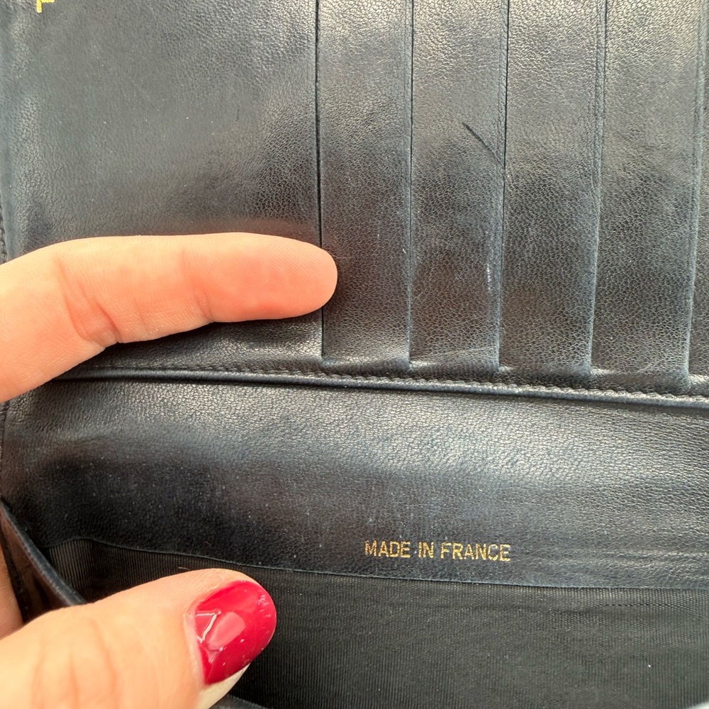 CHANEL Vintage Caviar Kisslock Wallet - Picture 7 of 9